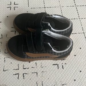Old school Velcro toddler vans size 8